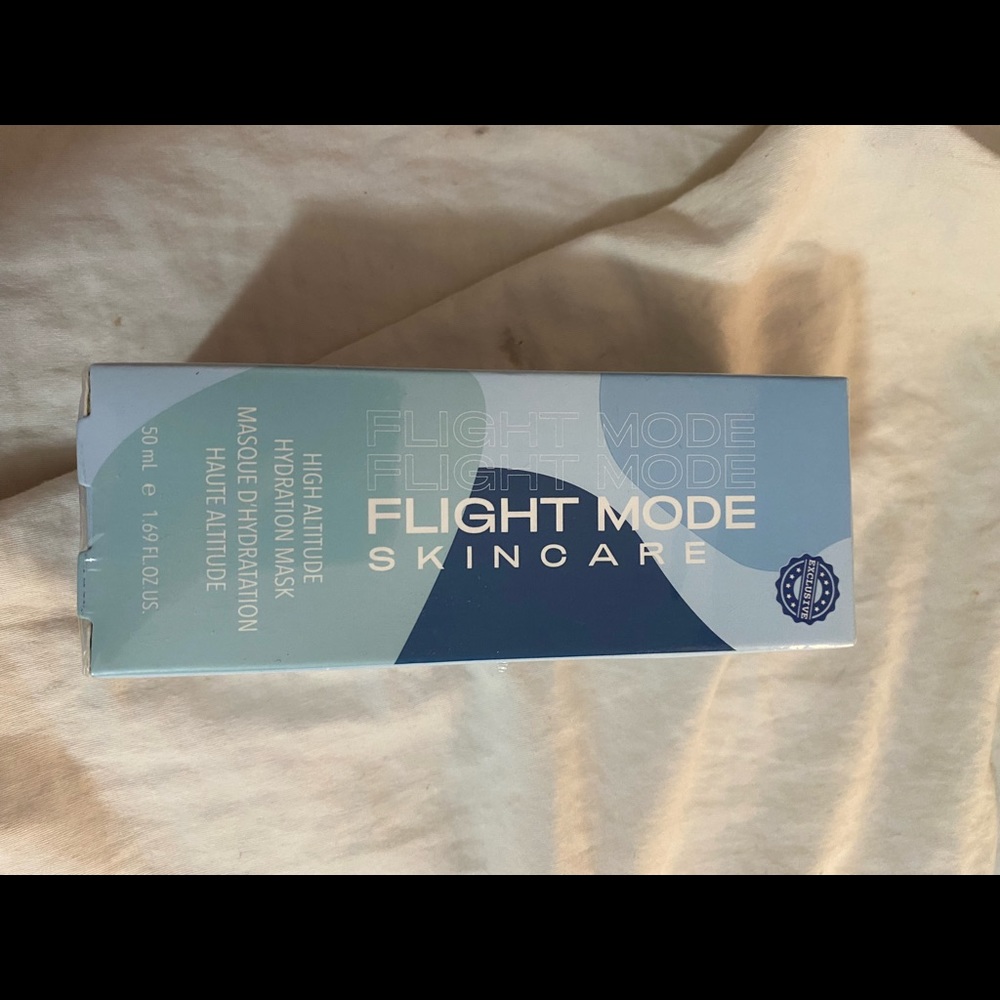 Hydrating skincare mask